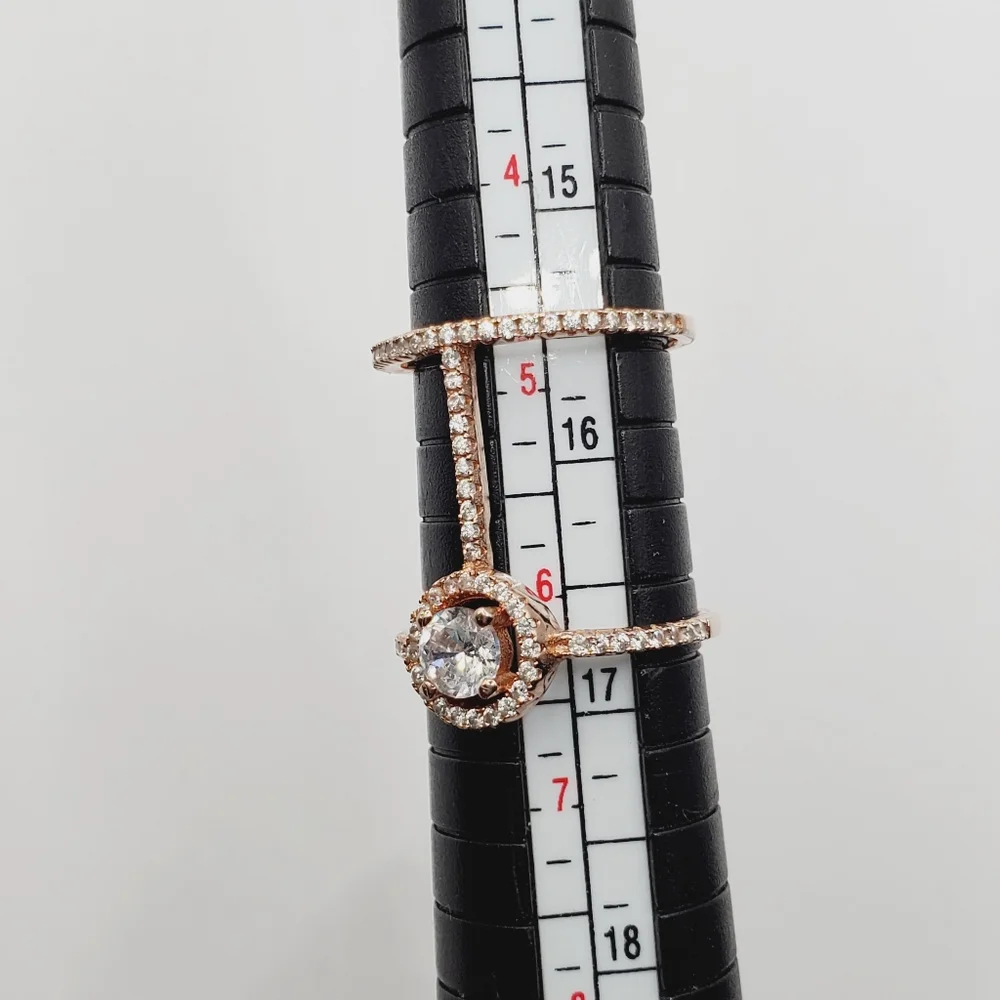 Round White Diamond Simulants Rose Gold - 925 Sterling Silver Halo Ring